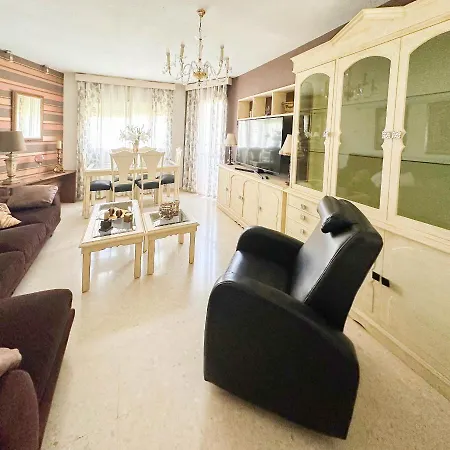 Catalina - Close To The Apartment Estepona