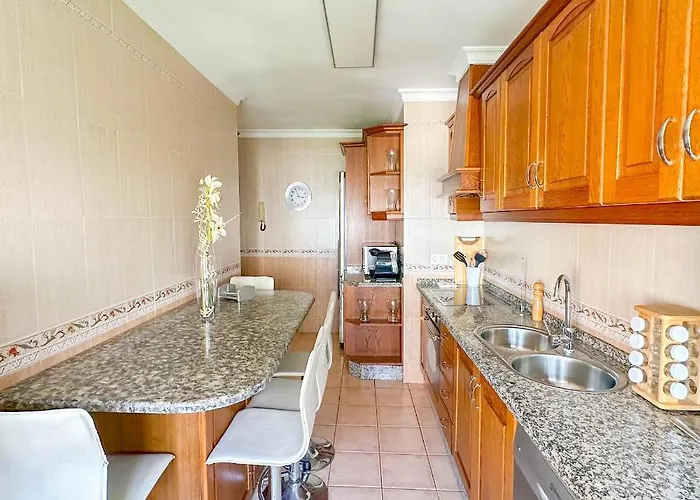 Catalina - Close To The *