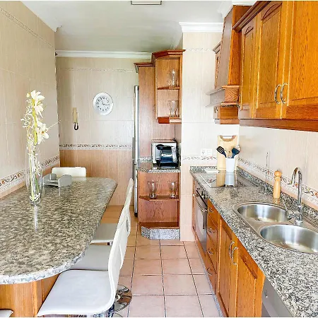 Catalina - Close To The *