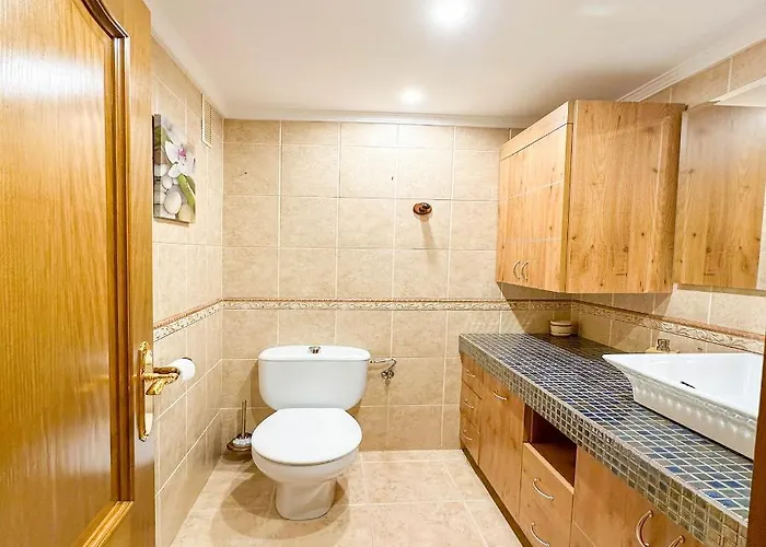 Catalina - Close To The *