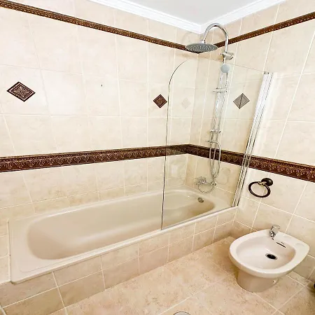 Catalina - Close To The *