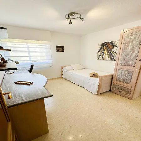 Catalina - Close To The