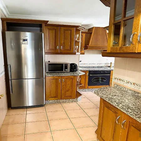 Catalina - Close To The * Эстепона